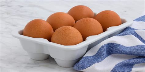 chances of salmonella from raw egg
